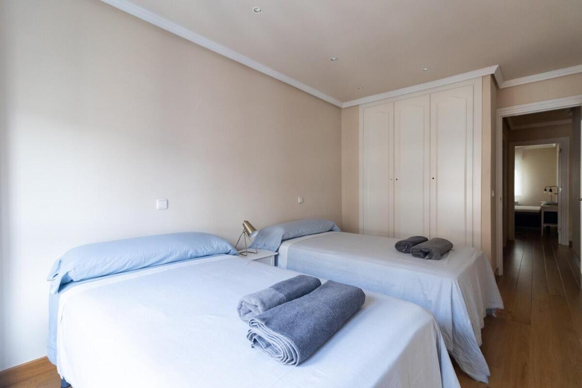 Apartamento Centro Gijon Con Parking Apartment Exterior photo